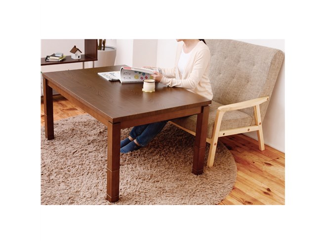 YAMAZEN、高さを4段階で調整できる木目柄天板のソファ対応こたつなど