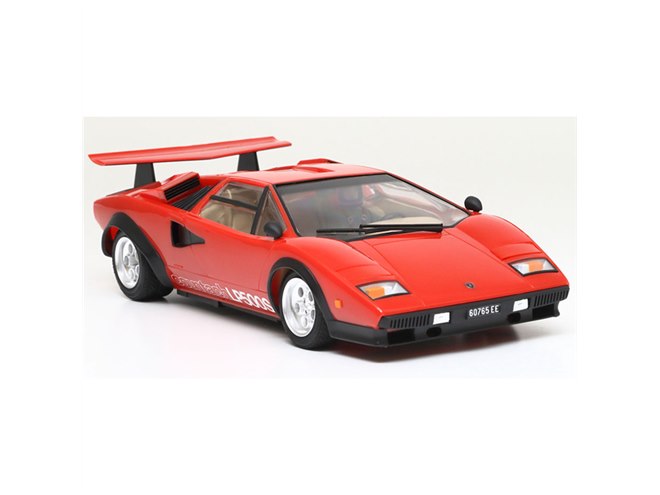 タミヤ、1970年代発のスーパーカー「ランボルギーニ カウンタック」の1
