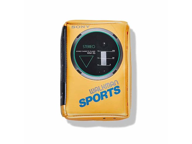 ソニー、ウォークマン40周年を記念したオリジナルポーチ8種類 - 価格.com