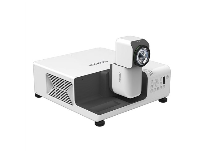 富士フイルム、高輝度8000ルーメンの超短焦点プロジェクターを開発