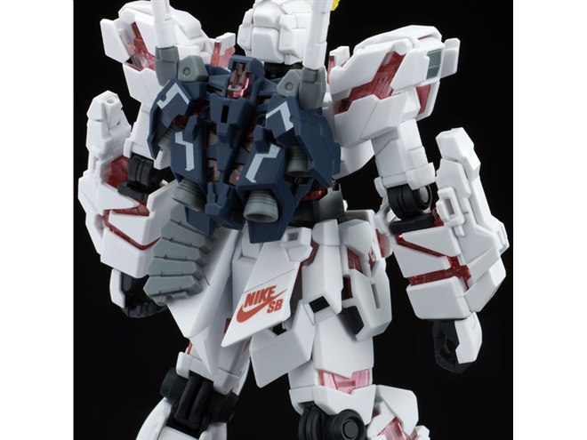 機動戦士ガンダムUC」NIKE SBカラーの限定HGガンプラ、9月24日より抽選