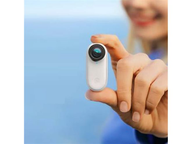 小型アクションカメラ「Insta360 GO 2」が発売、ポケットサイズの充電