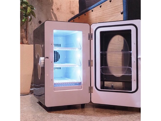 ボタンを押すと“ガランッ”と出てくる「大人のインテリア 自動販売機型