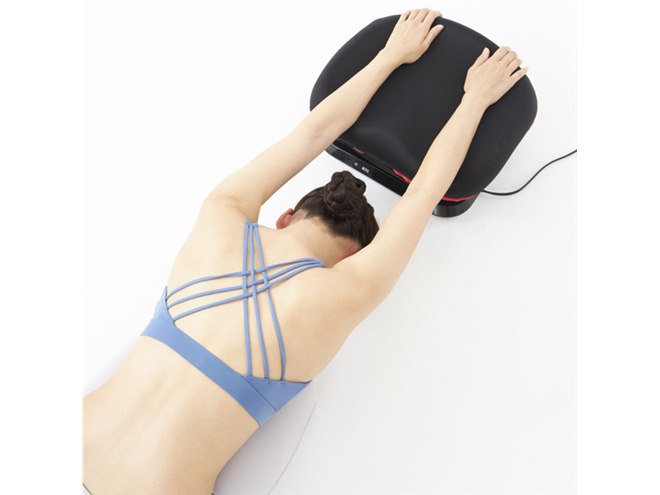 座って腰回し、ヤーマンが“くびれボディ＆美姿勢を目指す”「ツイスト