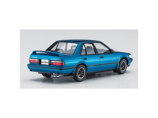 ハセガワ、1/24模型「ニッサン ブルーバード 4ドアセダン U12型 前期