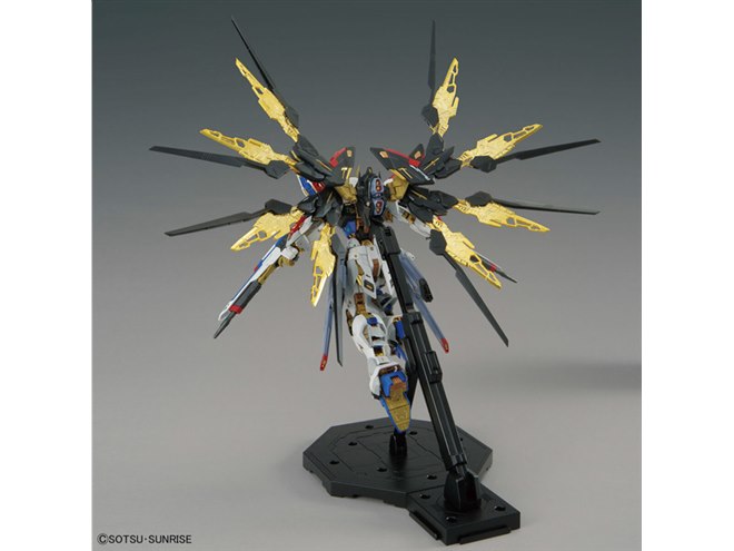 MSの極限表現に挑む”「MGEX 1/100 ストライクフリーダムガンダム」が