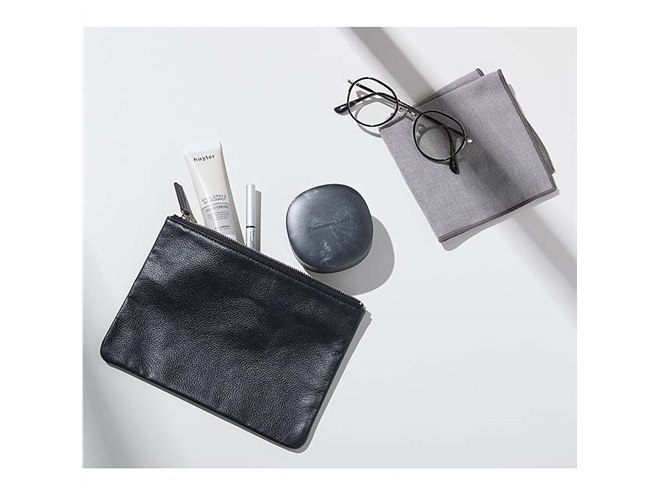 シャープ、“サラサラ髪になる”プラズマクラスターヘアブラシ「Smoome