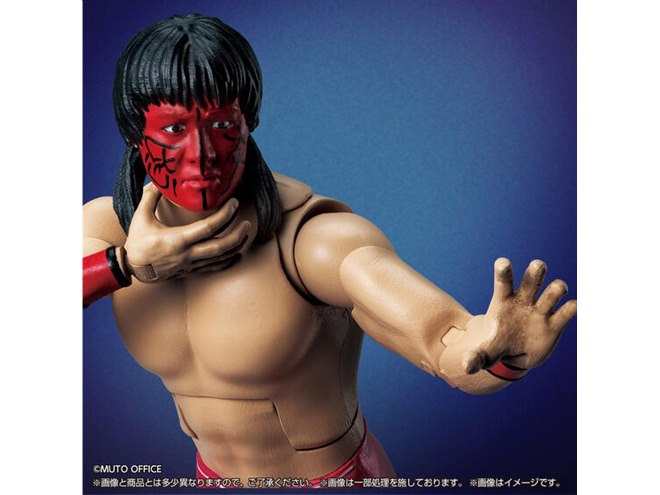 毒霧噴射ギミック付き、グレート・ムタのアクションフィギュアを