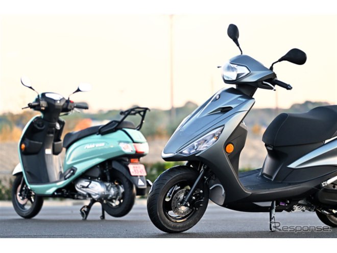 注目の125ccスクーター2台をガチンコ比較！「静粛」のアクシスZか