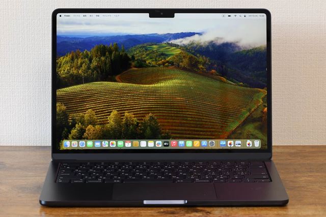 Apple MacBook Air 13.6インチ Liquid Retinaディスプレイ Early 2024