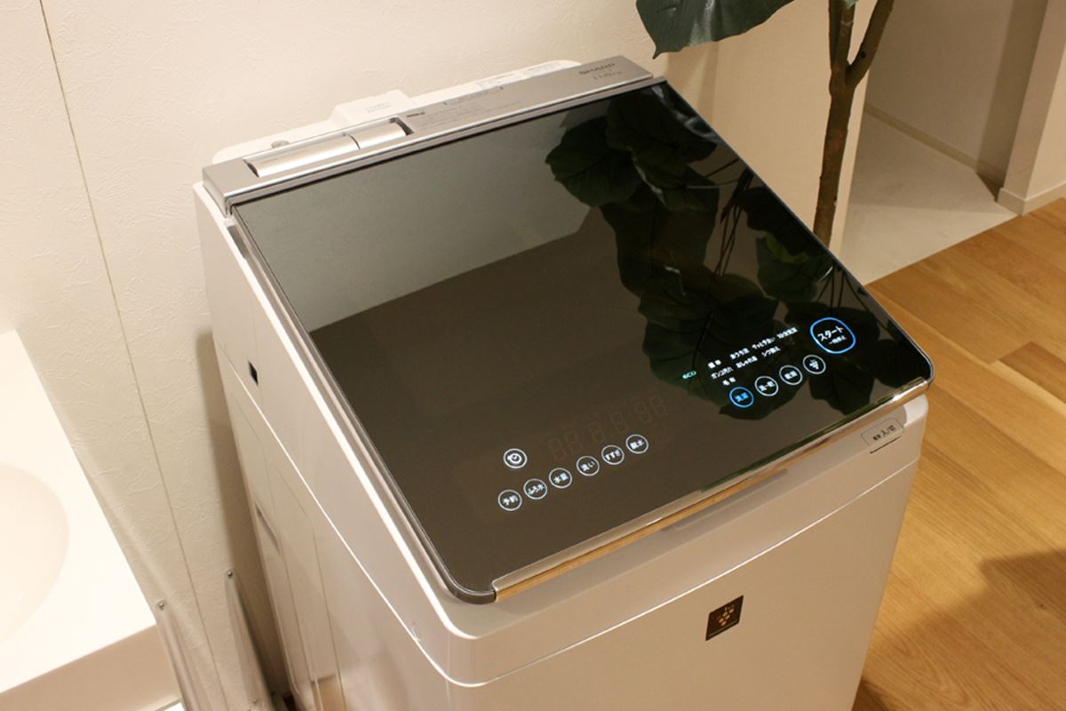 ガンコな汚れも10分＋αでキレイ！ 超音波ウォッシャーが付属する