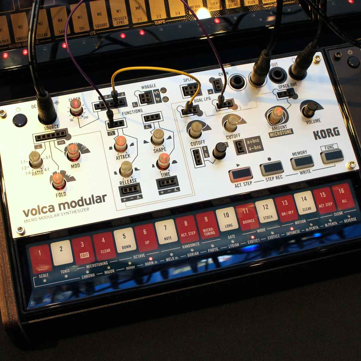 ガジェット感がグッと来る！ コルグのセミ・モジュラー・アナログ