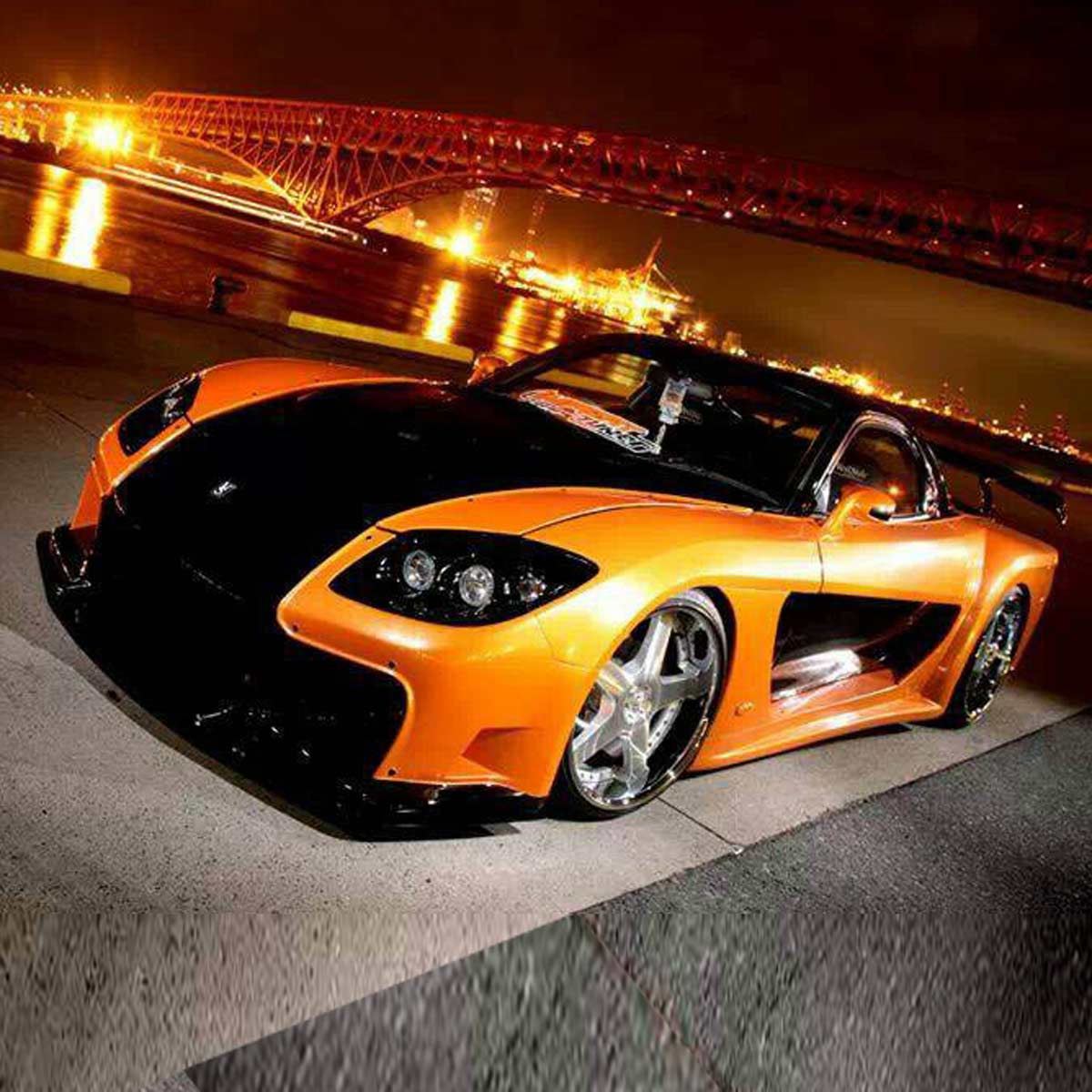 えっ？これRX-7なの！？ ワイスピに登場するド派手な “ヴェイルサイド