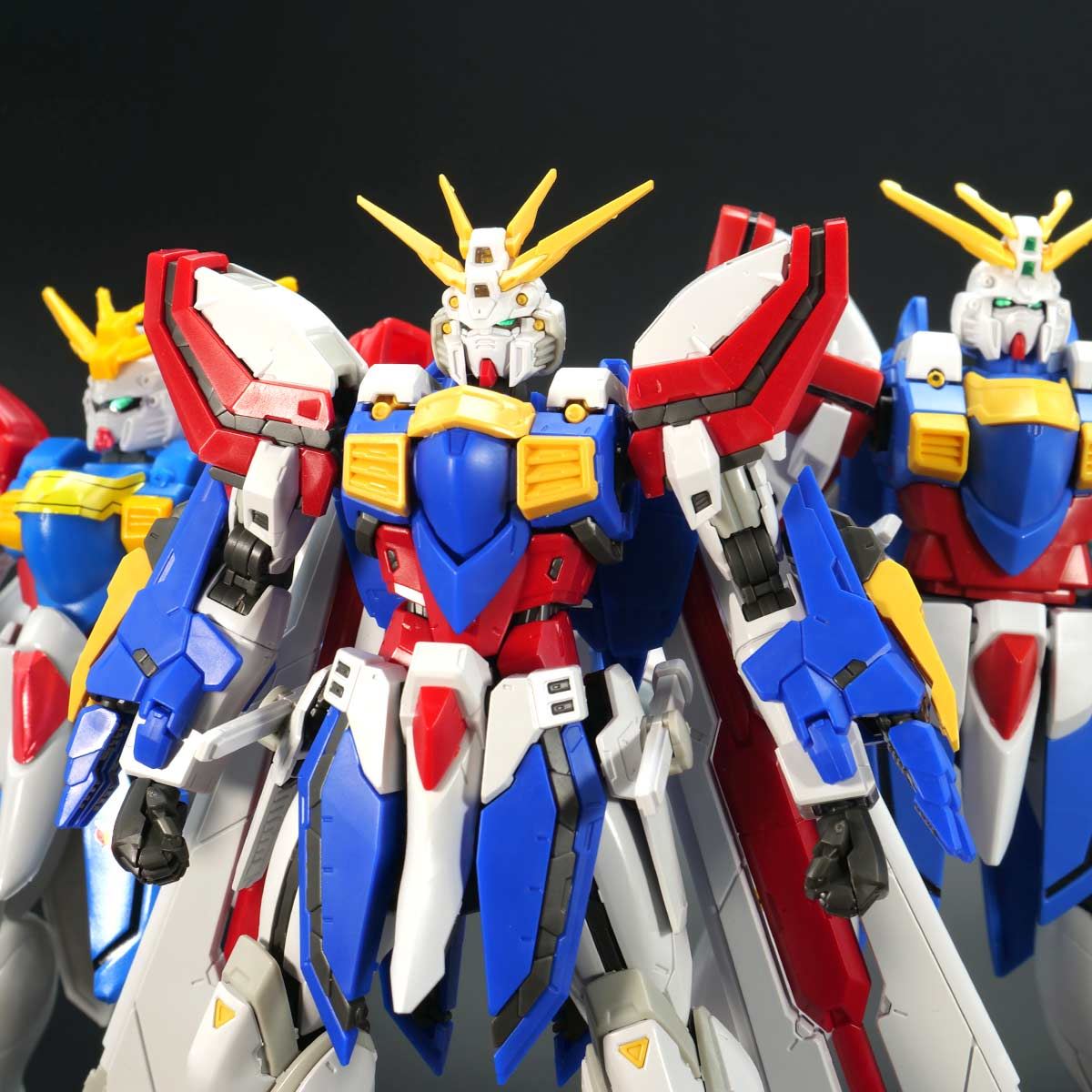 1/144スケールの「ゴッドガンダム」3体を徹底比較！ 進化したポイント