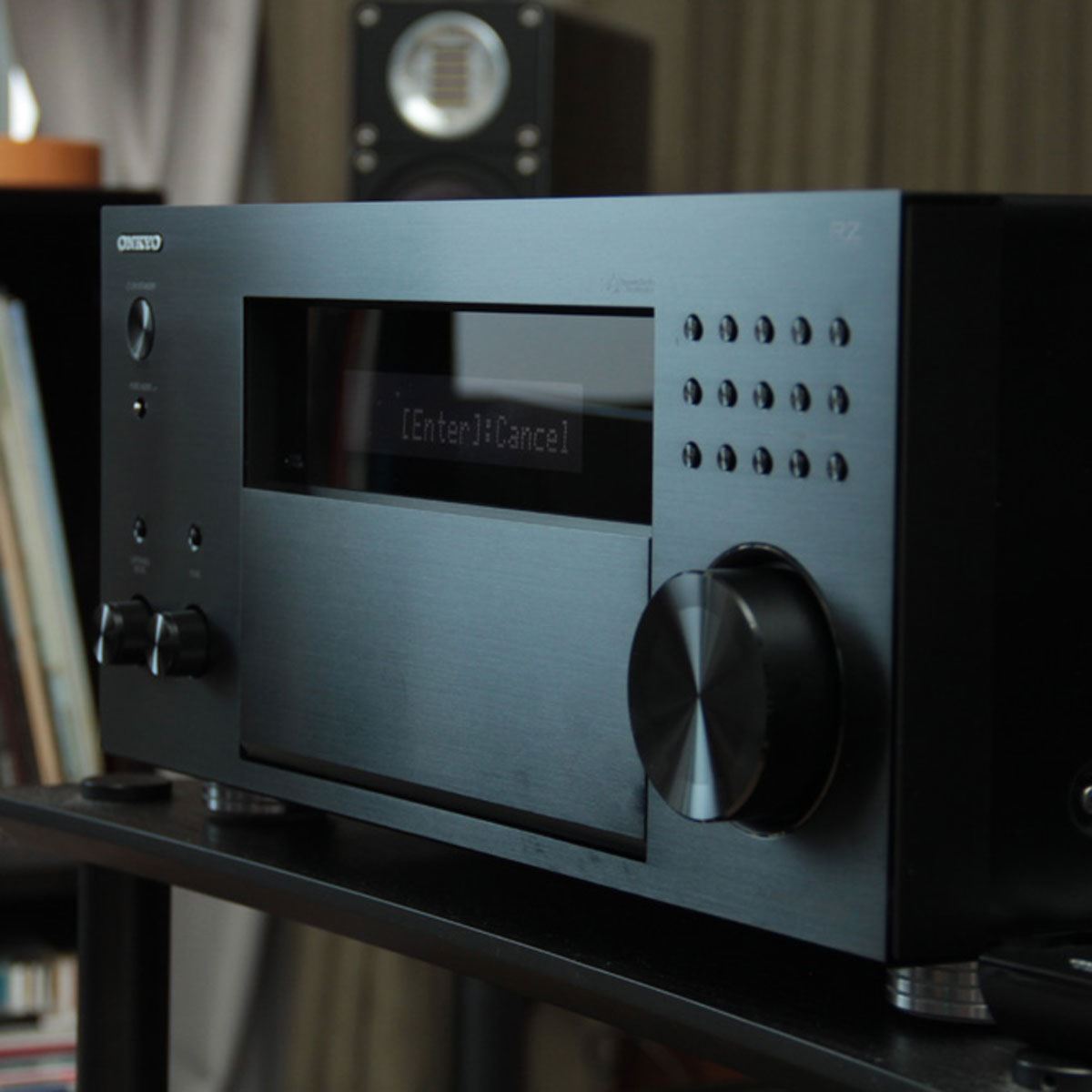 重厚かつ高S/N！ オンキヨー最高級AVアンプ「TX-RZ70」レビュー - 価格