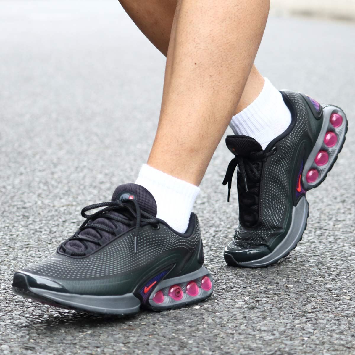 発売から1か月！ 大注目「ナイキ エア マックス Dn」の履き心地は実際