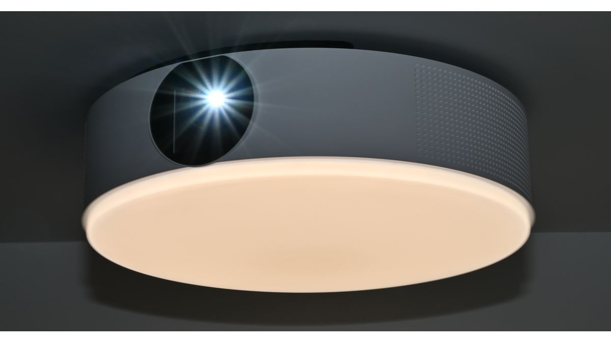 Ankerのシーリング一体型プロジェクター「Nebula Nova」など新製品を