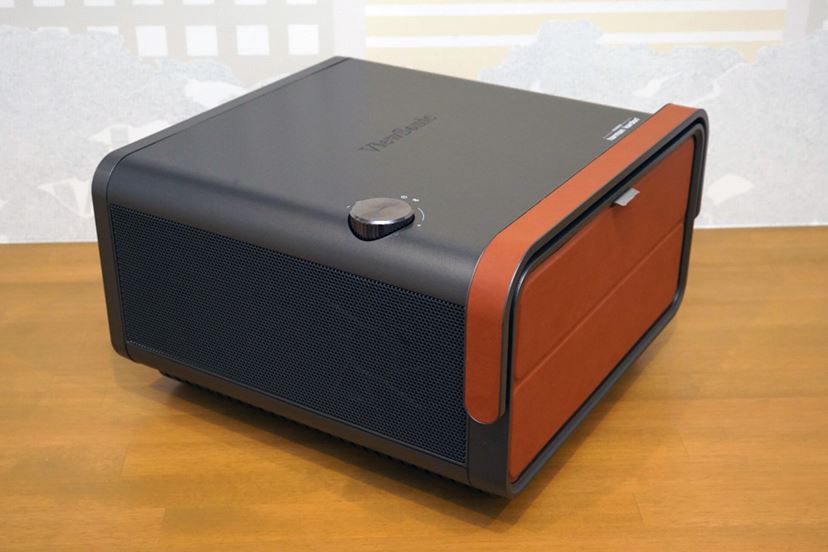 高画質+高音質が1台で揃うビューソニックの4Kプロジェクター「X10-4K