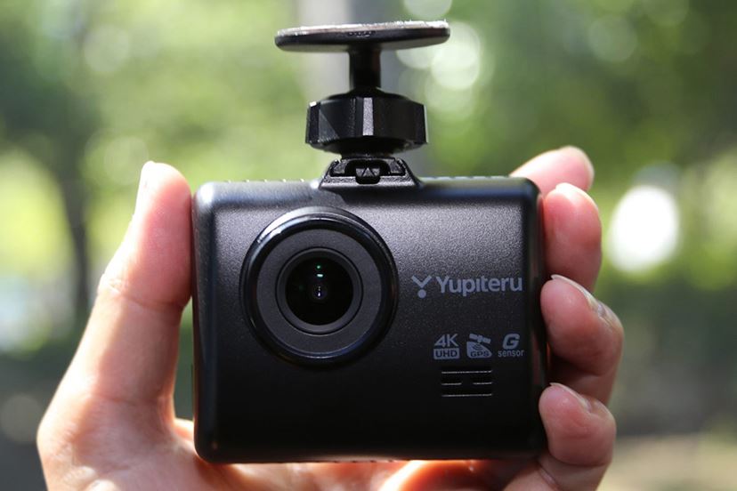 高精細な4K画質で撮影できる！ユピテル「Y-4K」2カメラドライブ