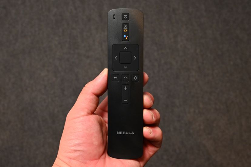 Ankerのシーリング一体型プロジェクター「Nebula Nova」など新製品を