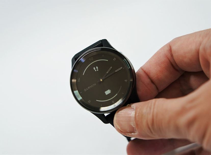 スマートウォッチにオシャレを求めたい！ それならガーミン「vivomove