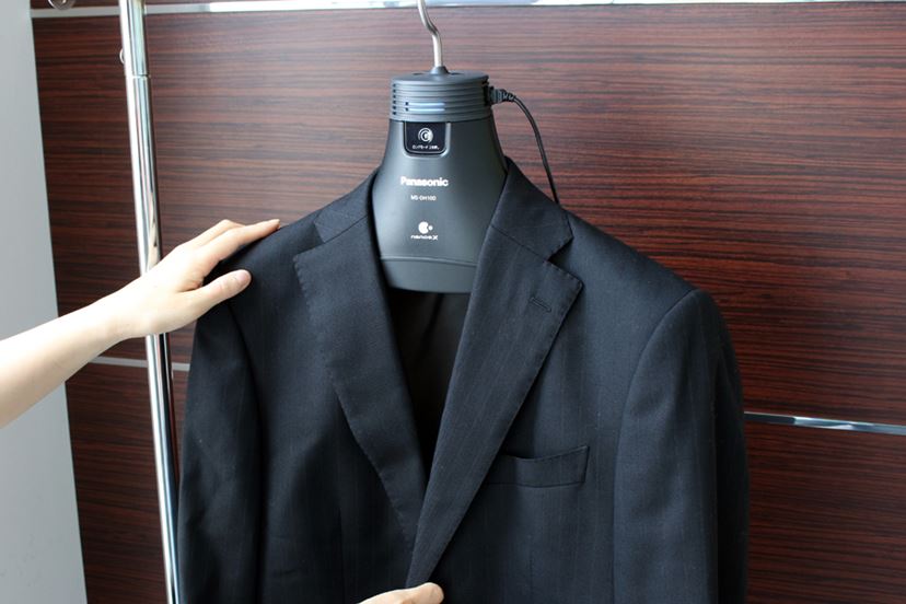 強烈なタバコ臭が消えた！ 手間も場所も取らないパナソニック「脱臭