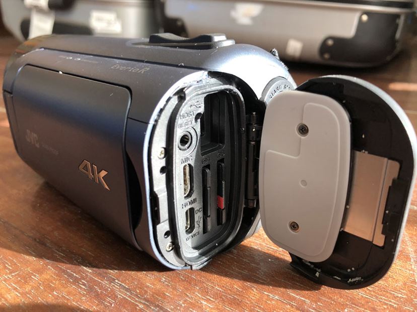 4K×タフネス！異色のビデオカメラJVC「Everio R GZ-RY980」海外