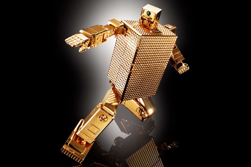 玩具を超えた輝き。「ゴールドライタン」が24金メッキで超合金化