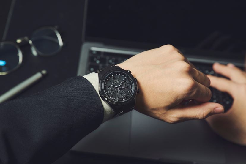 黒クロノグラフ”はどれが買い!? セイコー、シチズン、カシオの新作を