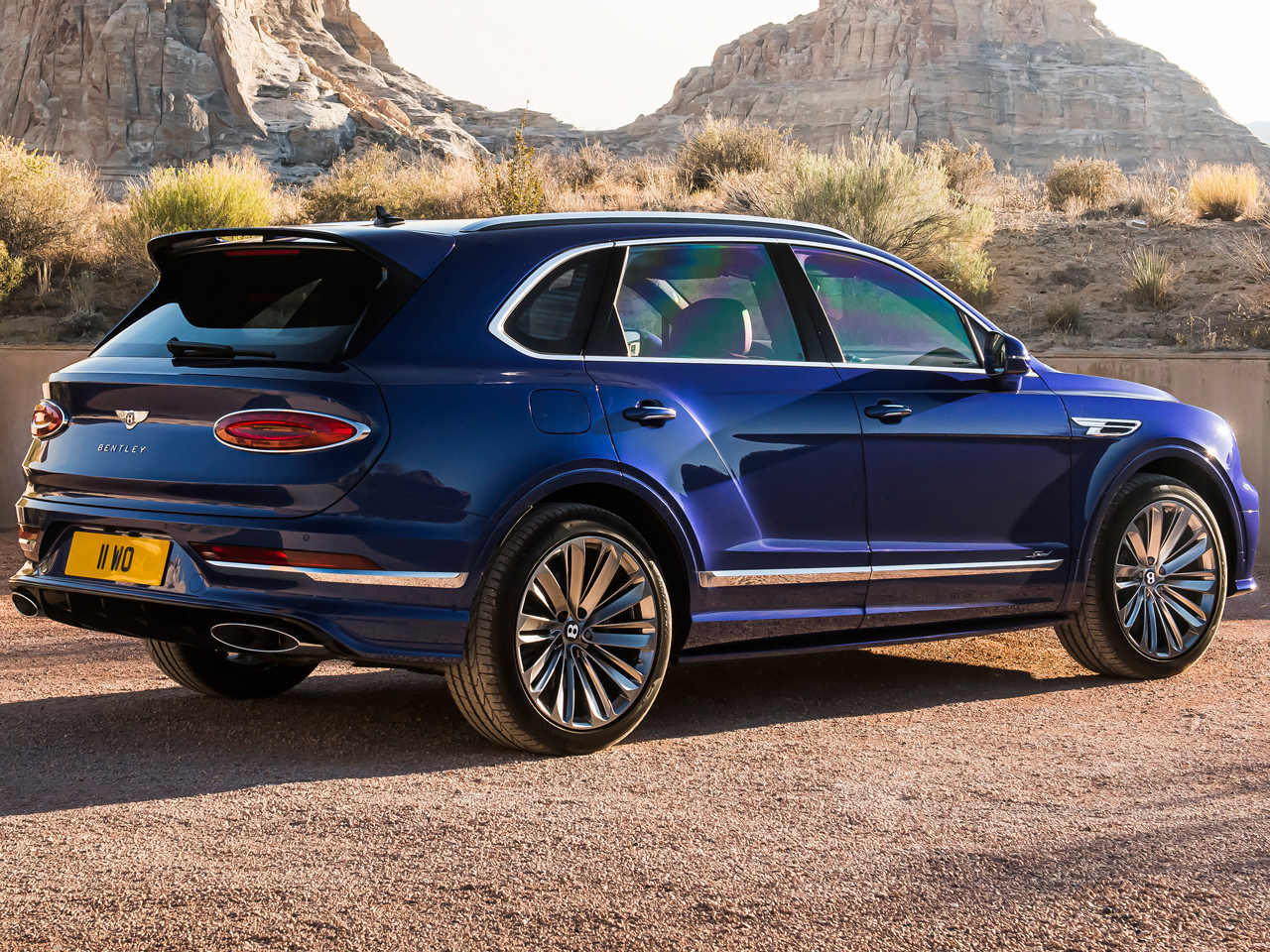 ベントレー ベンテイガの価格・新型情報・グレード諸元 価格.com