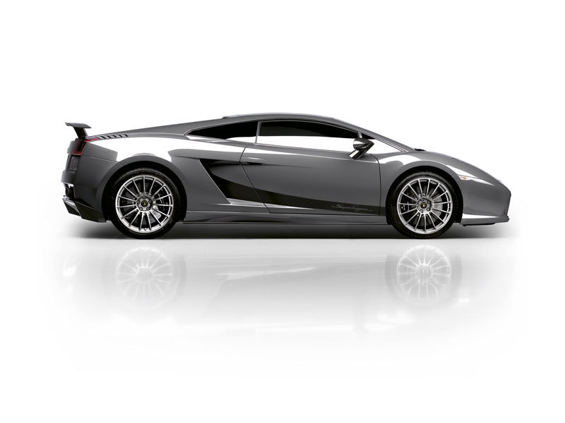 ランボルギーニ ガヤルドの価格・新型情報・グレード諸元 価格.com