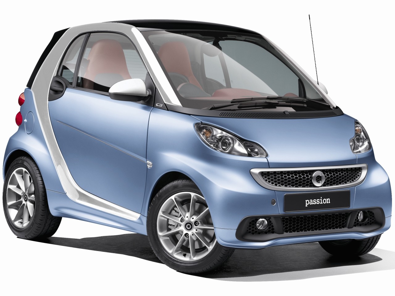 スマート フォーツー クーペ 2007年モデルの価格・グレード一覧 価格.com