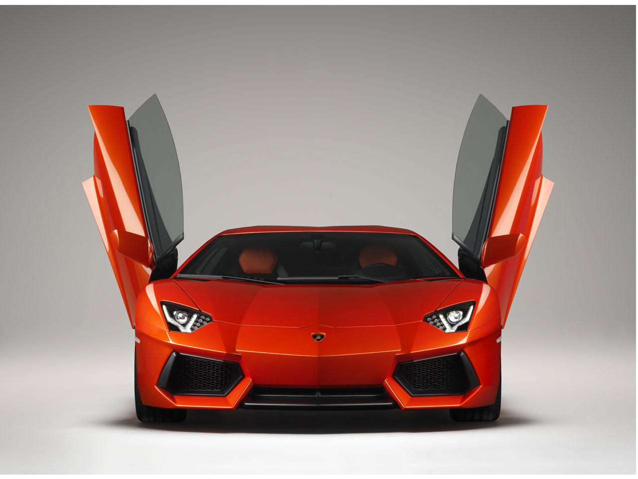 ランボルギーニ アヴェンタドールの価格・新型情報・グレード諸元 価格.com