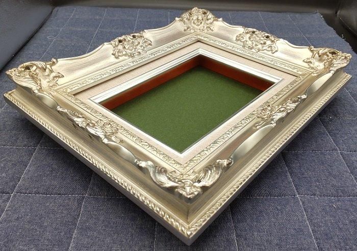 油彩画 : 開 光市 「繕う」キャンバス 20号P型 額装 油彩画 : 開 光市