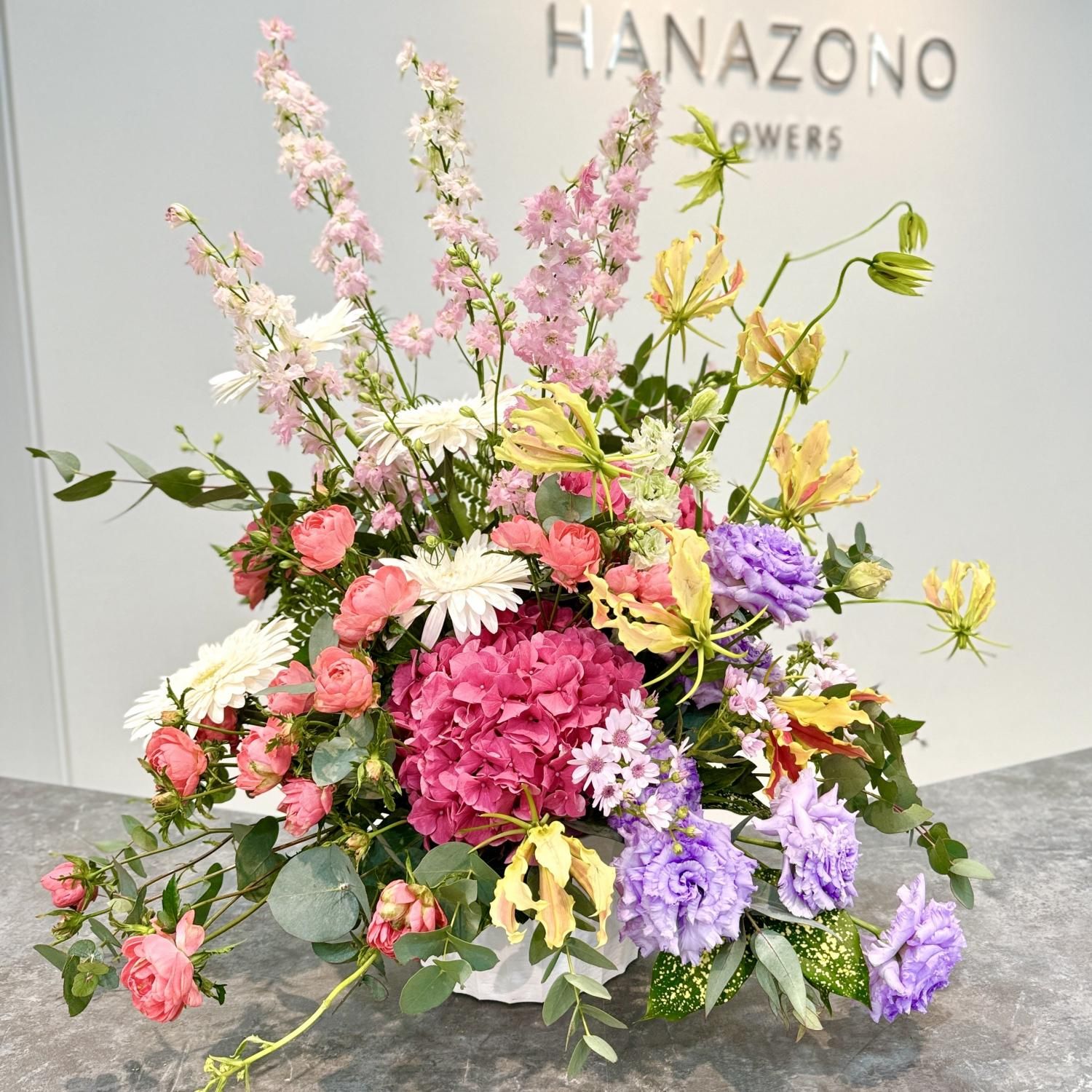 リッチな華やかアレンジメント | ボリュームのあるリッチな