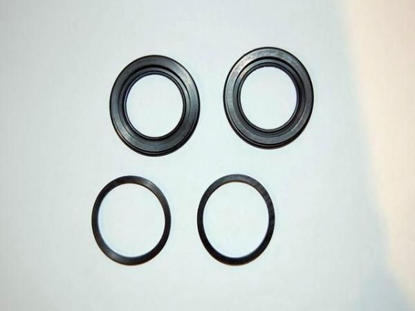 フロント ダブルディスク ブレーキキャリパー リビルドキット 左右