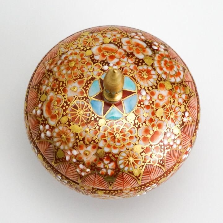 蓋器 赤絵金襴花詰 / 高 聡文 ｜九谷焼の販売専門店 陶らいふ