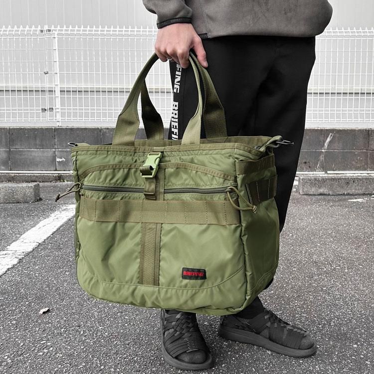 ジ*ジ様 ブリーフィング オリーブ色フーディーとパンツセット