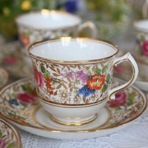 ハマースレイ 金彩とカラフルなお花の絵柄のティーカップ＆ソーサー