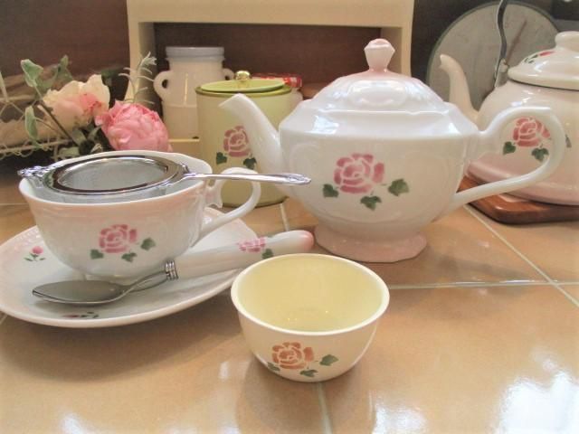 マニーローズ ホーロー ティーストレーナー - 「フランス雑貨マニー