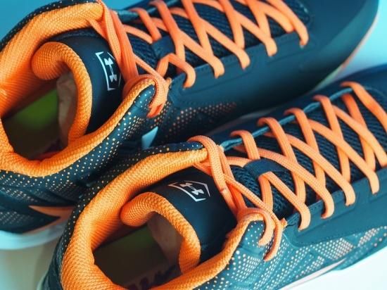 ○Under Armour アンダーアーマー Yard Mid ST○野球スパイク金具