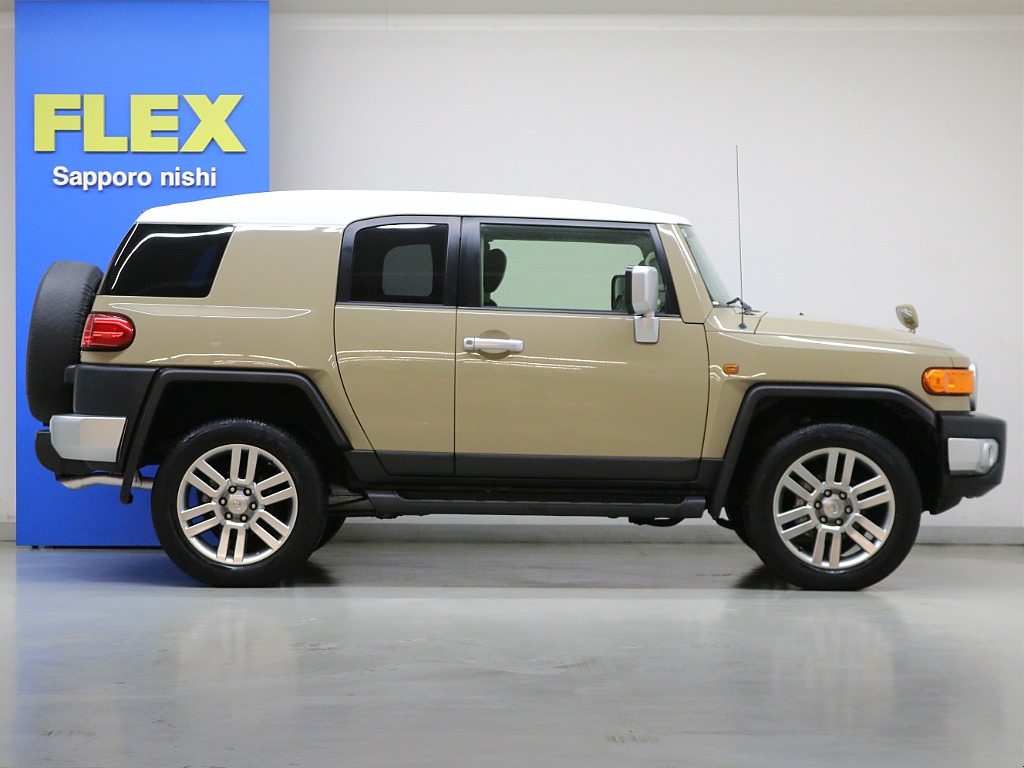 トヨタ FJクルーザー 4.0 カラーパッケージ 4WD(H29年式,3.9万km) | FLEX