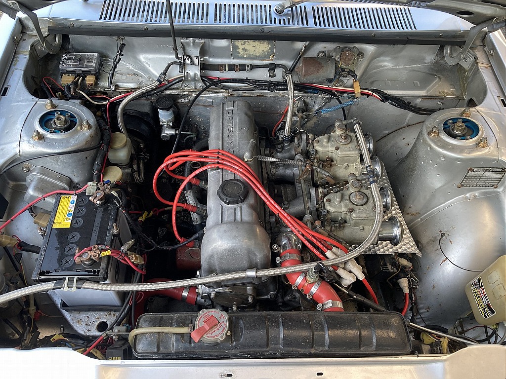 日産 ブルーバード4ドア SSS仕様(S46年式) | FLEX