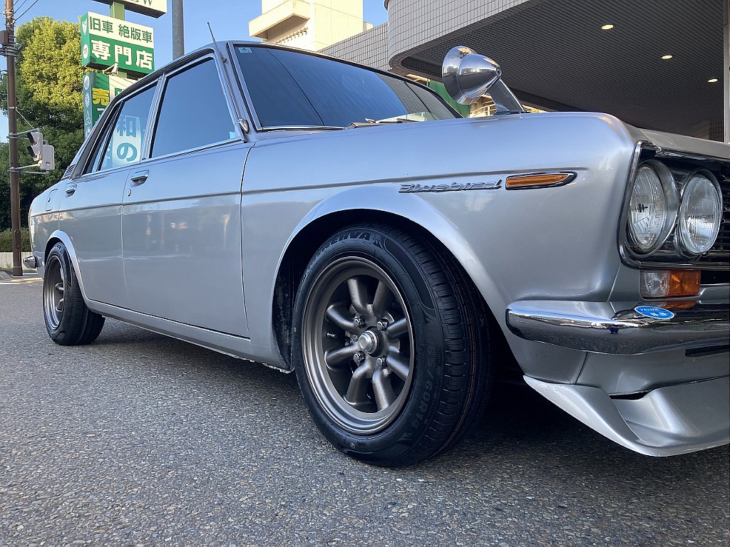 日産 ブルーバード4ドア SSS仕様(S46年式) | FLEX