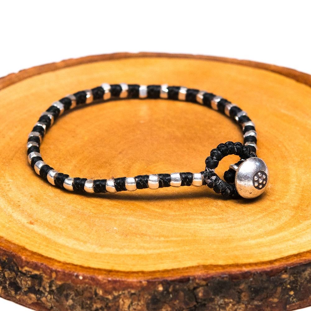 カレン族シルバー】シルバーとブラックコードの編み込みが