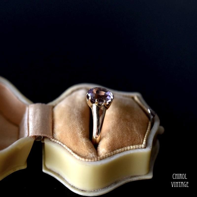 2月 // アンティーク 18Kゴールド ソリティア アメジストリング