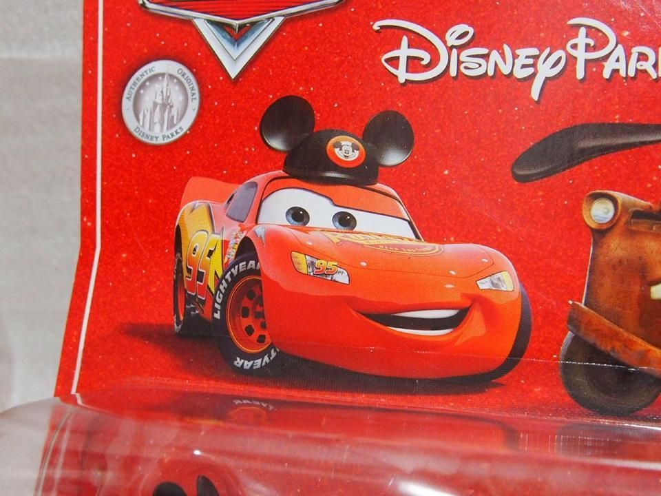 アメリカディズニーテーマパーク限定 MICKEY McQUEEN & GOOFY MATER 2PACK