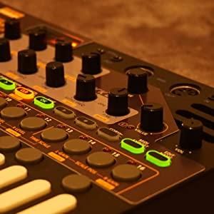 SONICWARE | LIVEN XFM | シンセサイザー ガジェット系シンセ | Five G