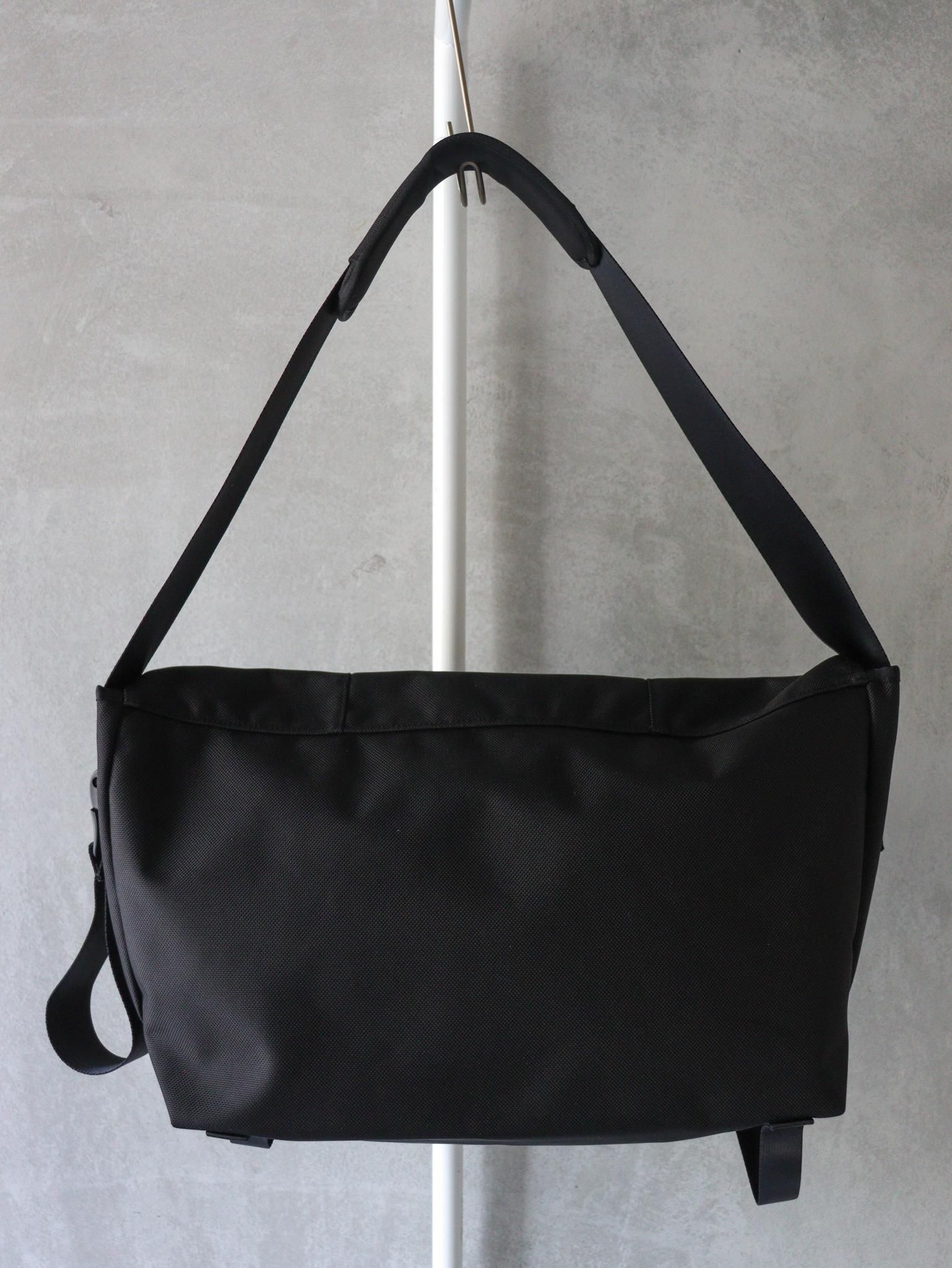 UNIVERSAL PRODUCTS.(ユニバーサルプロダクツ) NEW MESSENGER BAG