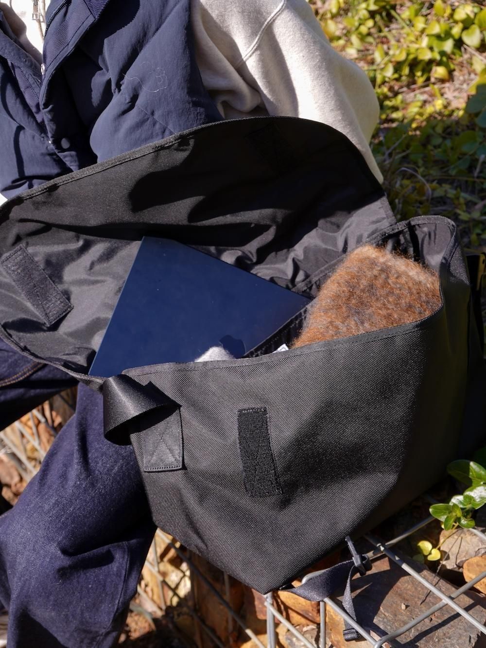 UNIVERSAL PRODUCTS.(ユニバーサルプロダクツ) NEW MESSENGER BAG